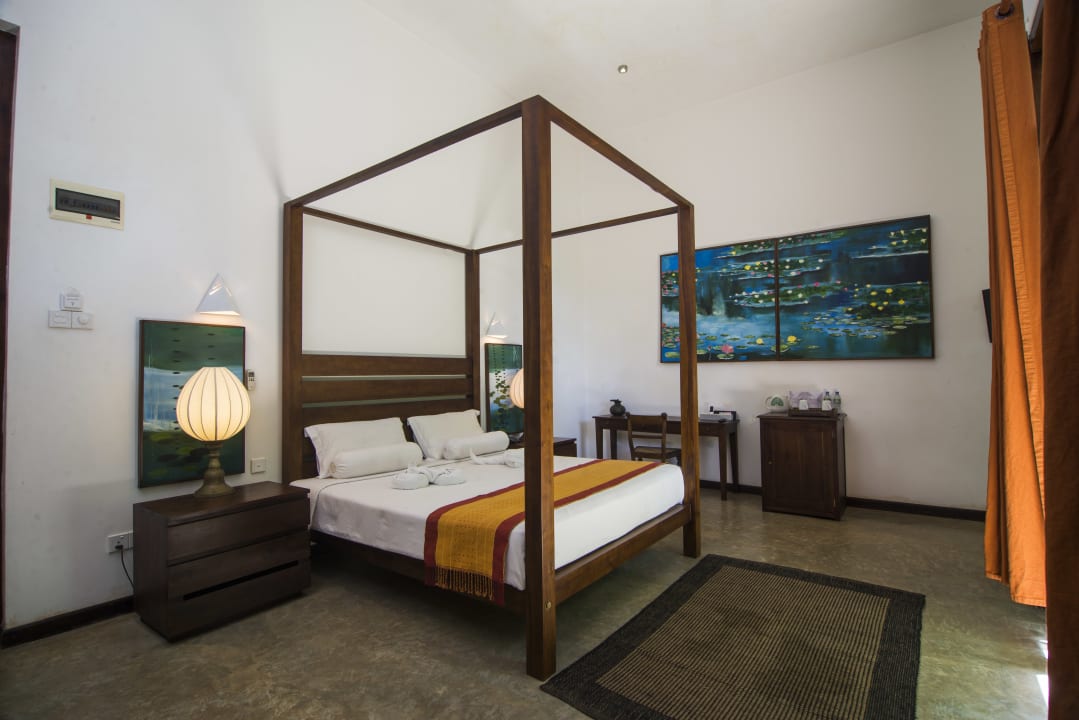Zimmer Roman Lake Ayurveda Resort