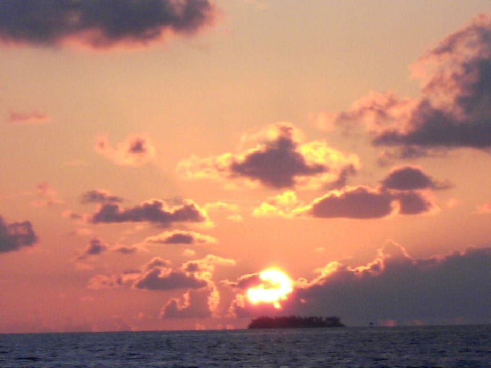 Sonnenuntergang Ellaidhoo Maldives by Cinnamon