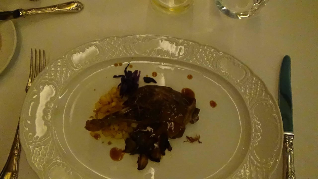 Französisch- Konfit der Ente Gloria Serenity Resort