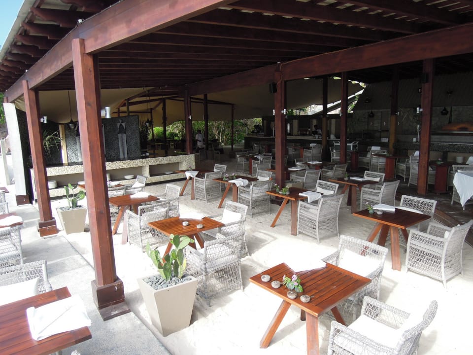 Frühstück / Buffet am Abend Le Domaine de l'Orangeraie