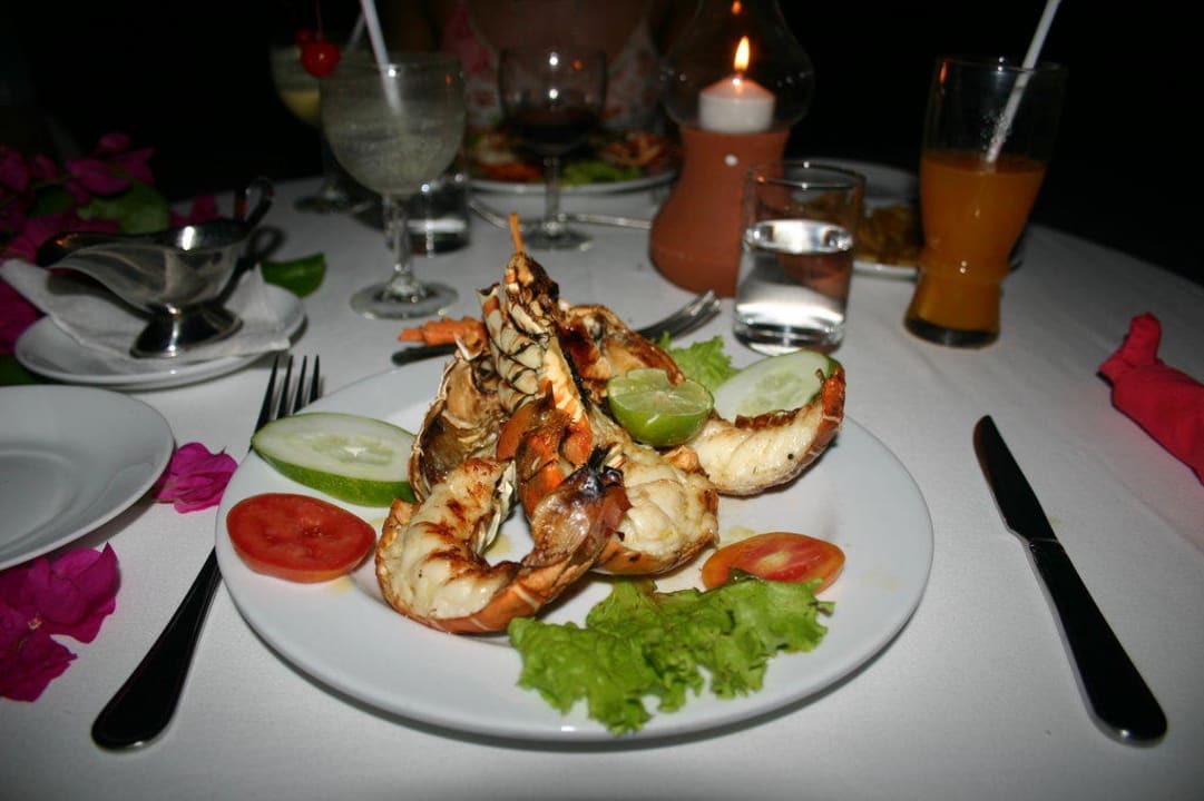 Hummer - Dinner am Strand Summer Island Maldives