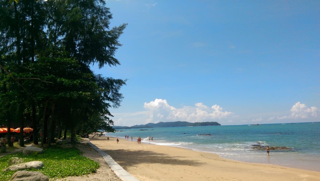 Strand mit Blick nach links Khao Lak Merlin Resort