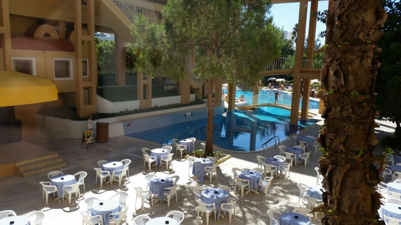 Pool Asteria Collection Side