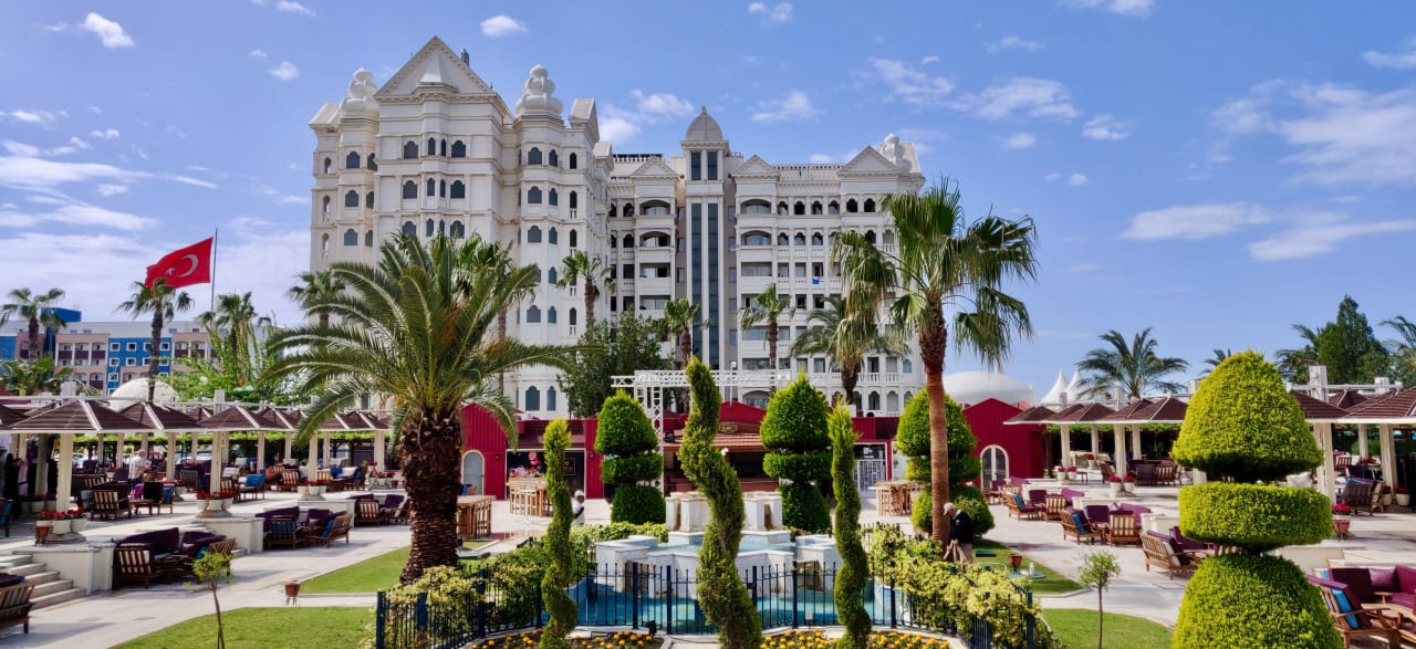 Außenansicht Kamelya Aishen Club