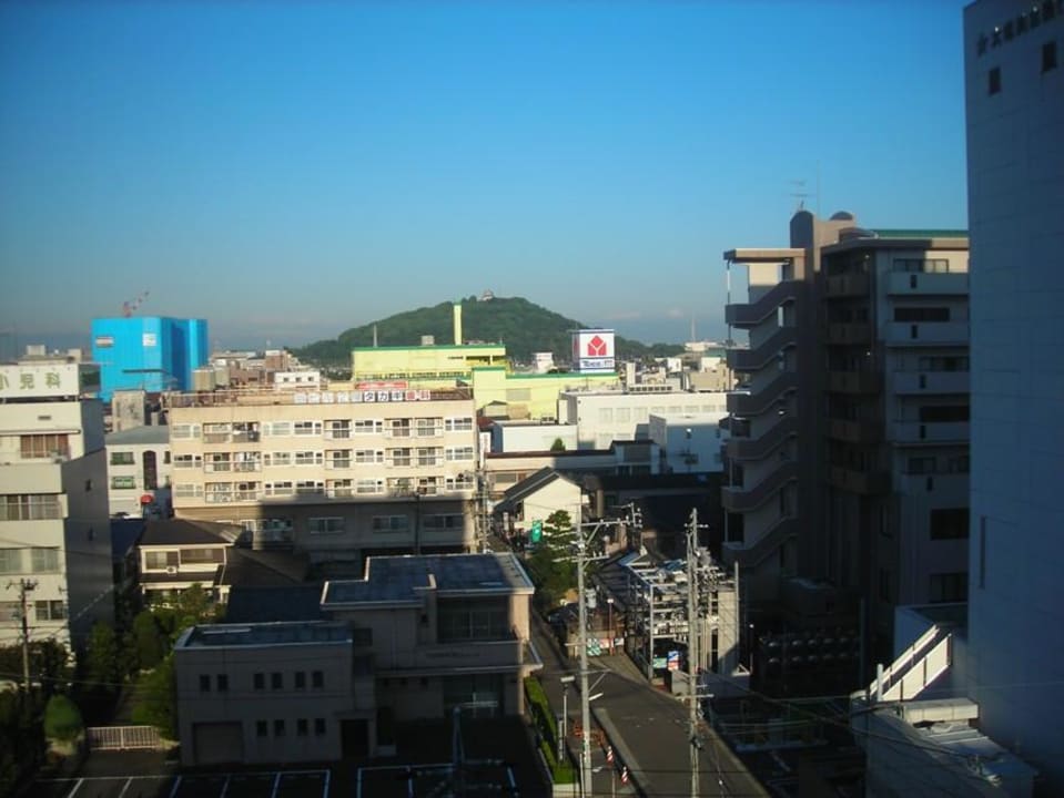 Widok na zamkową górę Komaki City Hotel