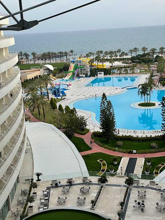 Pool Hotel Miracle Resort