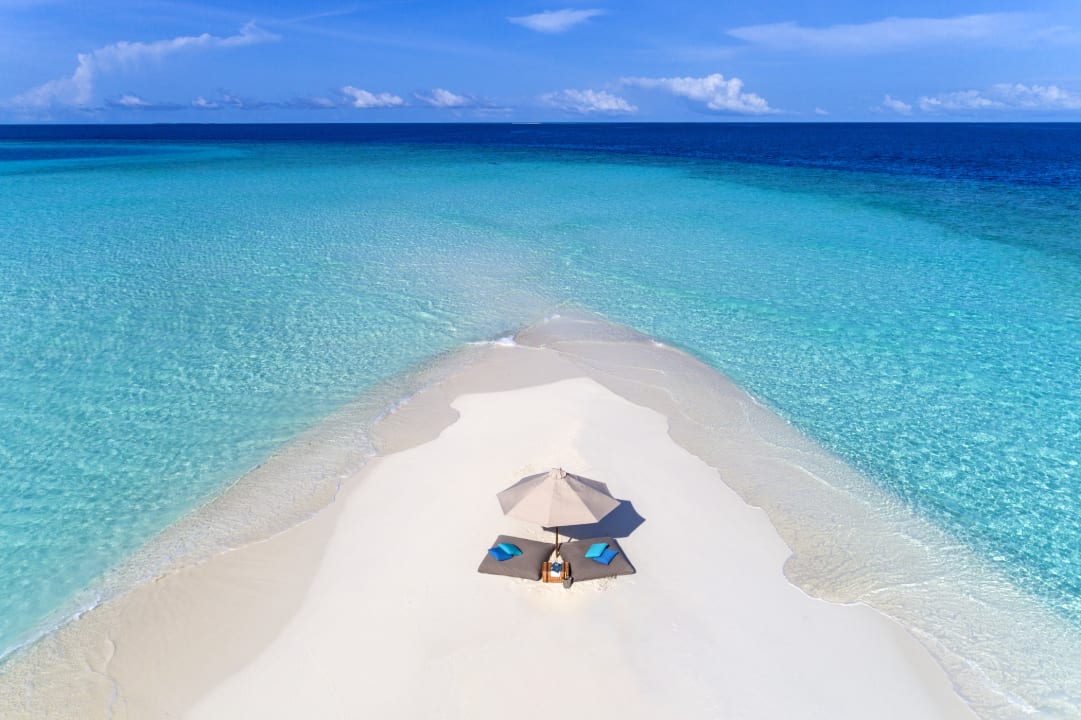 Strand Sheraton Maldives Full Moon Resort & Spa