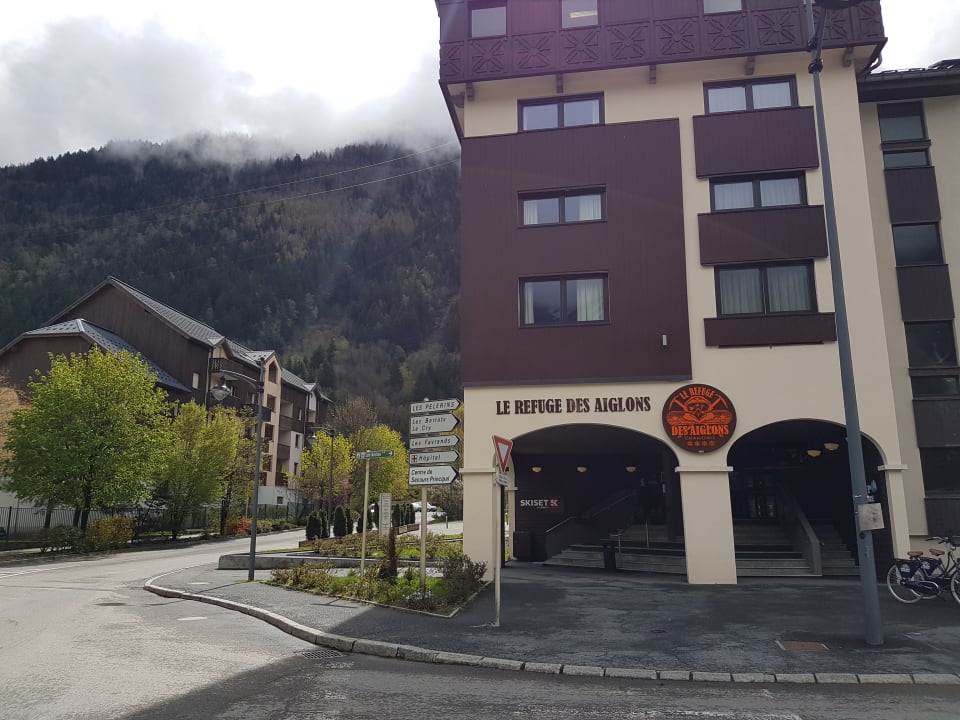 Außenansicht Hotel Les Aiglons