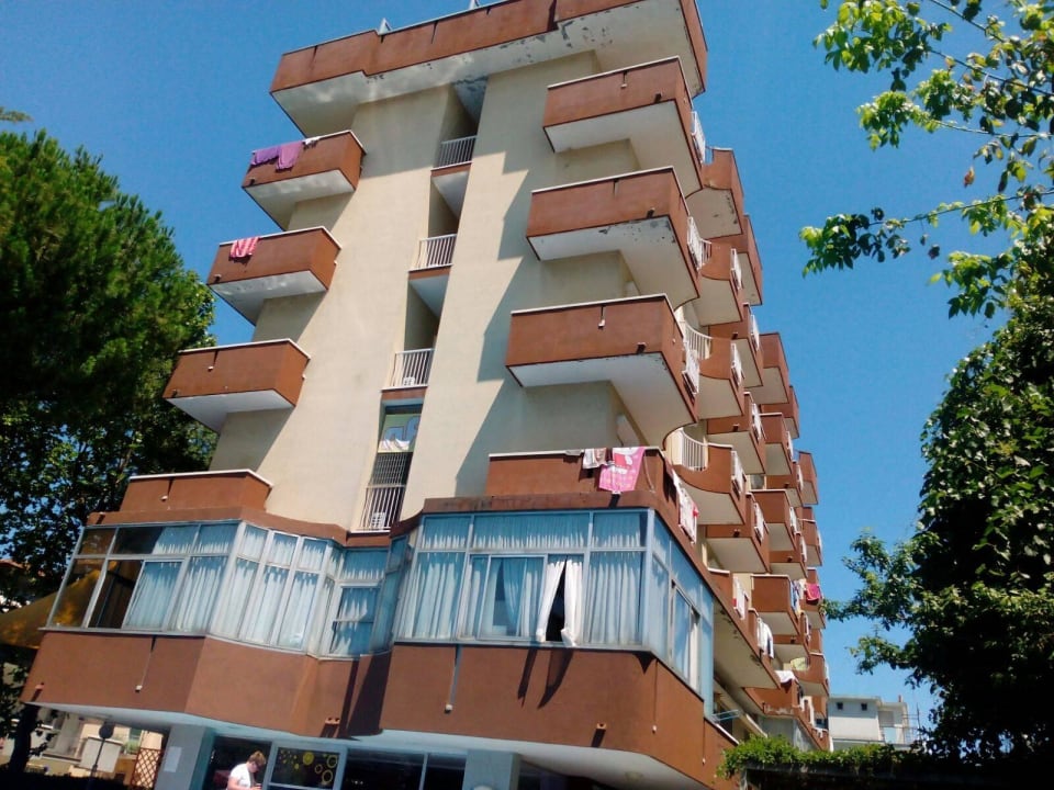 Außenansicht des Hotels Hotel Gastone Riviera