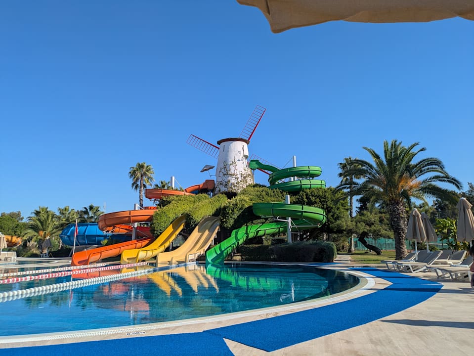 Pool Starlight Resort Hotel