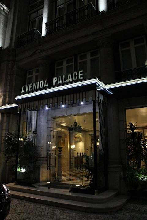 Hoteleingang Hotel Avenida Palace