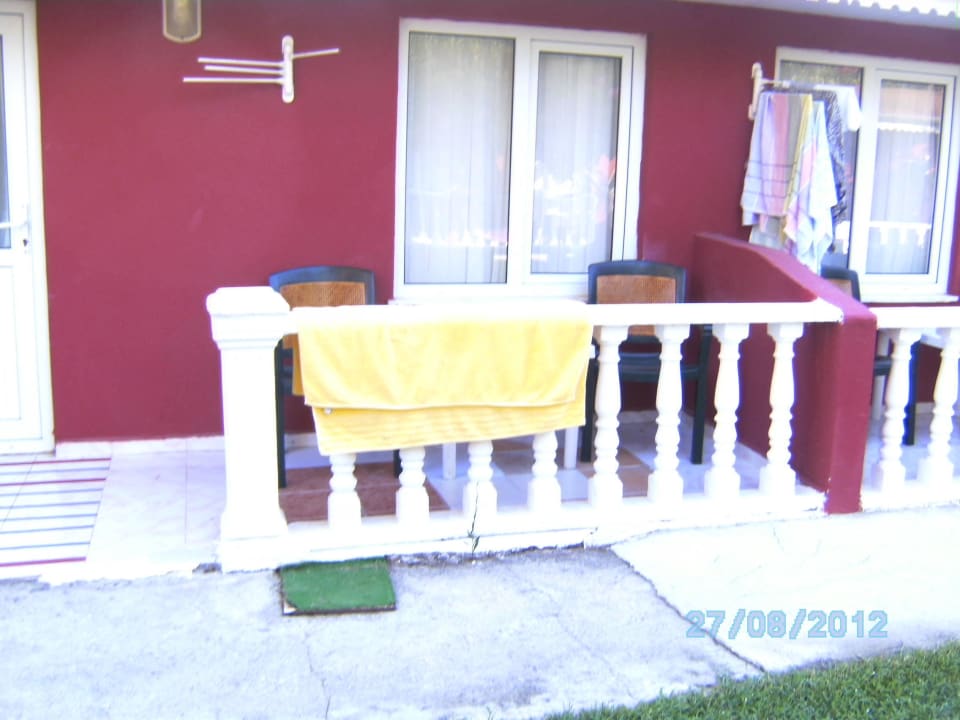 Under bungalow Side Altinkum Hotel