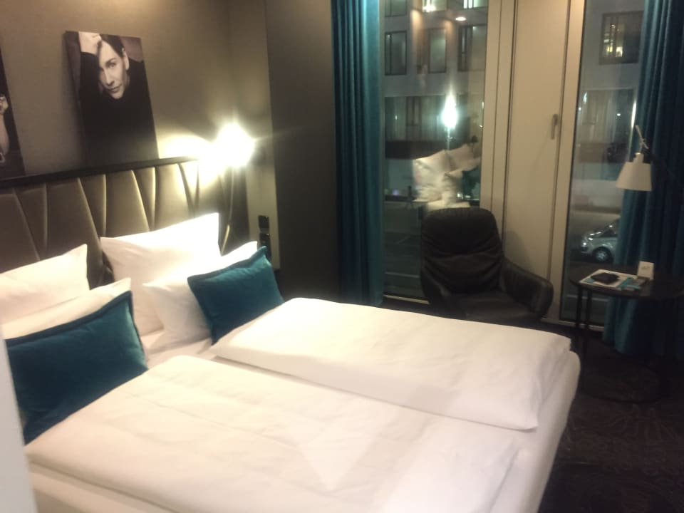 Zimmer Motel One Berlin-Upper West