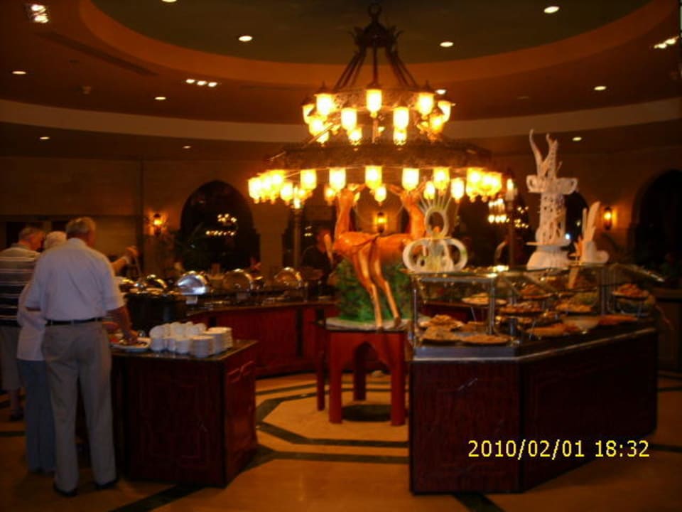 Buffet SUNRISE Holidays Resort (Adults Only)