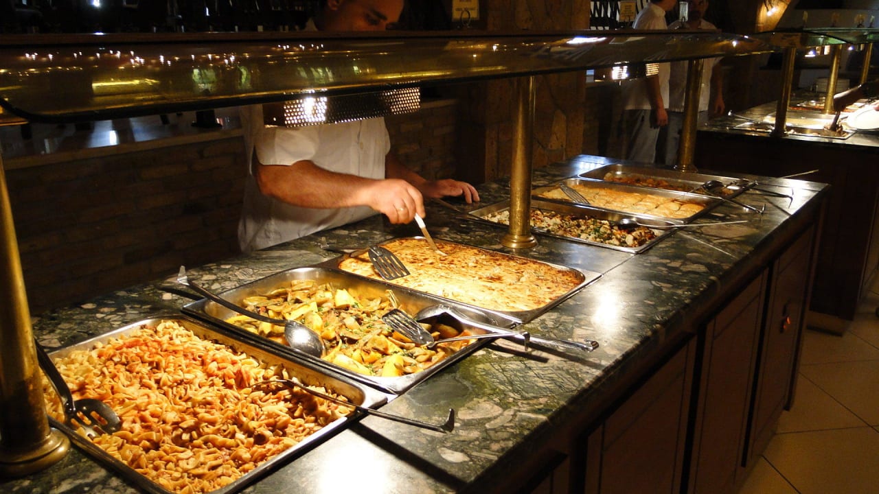 Warmes Buffet Cactus Beach