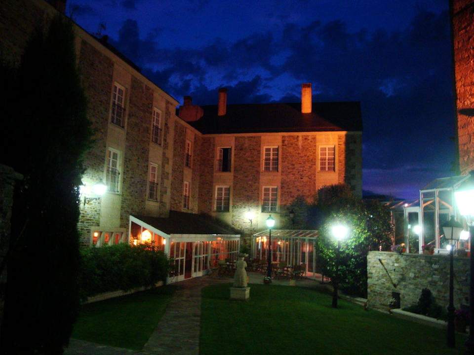 Parador mit Innenhof Hotel Parador de Vilalba