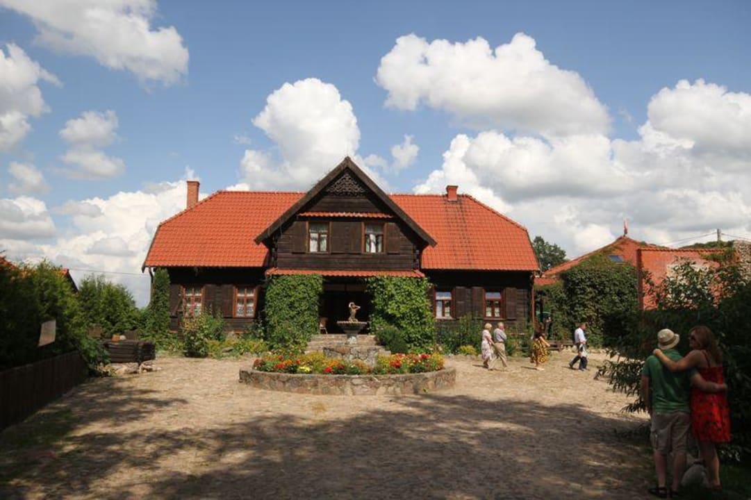 Kiermusy Dworek nad Łąkami Dworek nad Łąkami Kiermusy