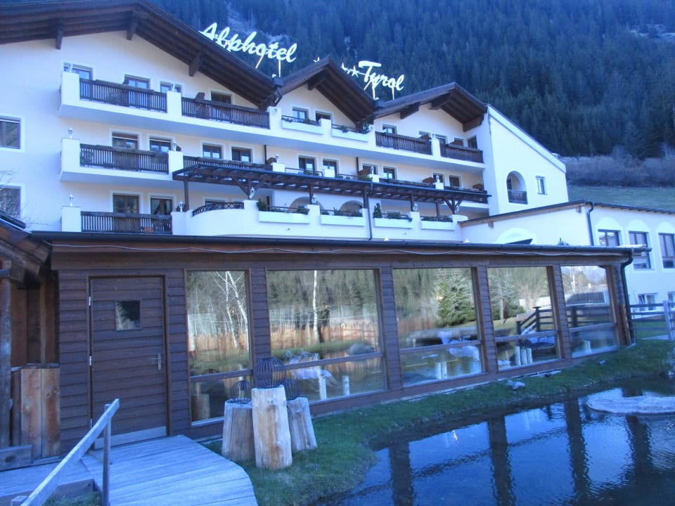 Wellness-Relaxbereich Alphotel Tyrol