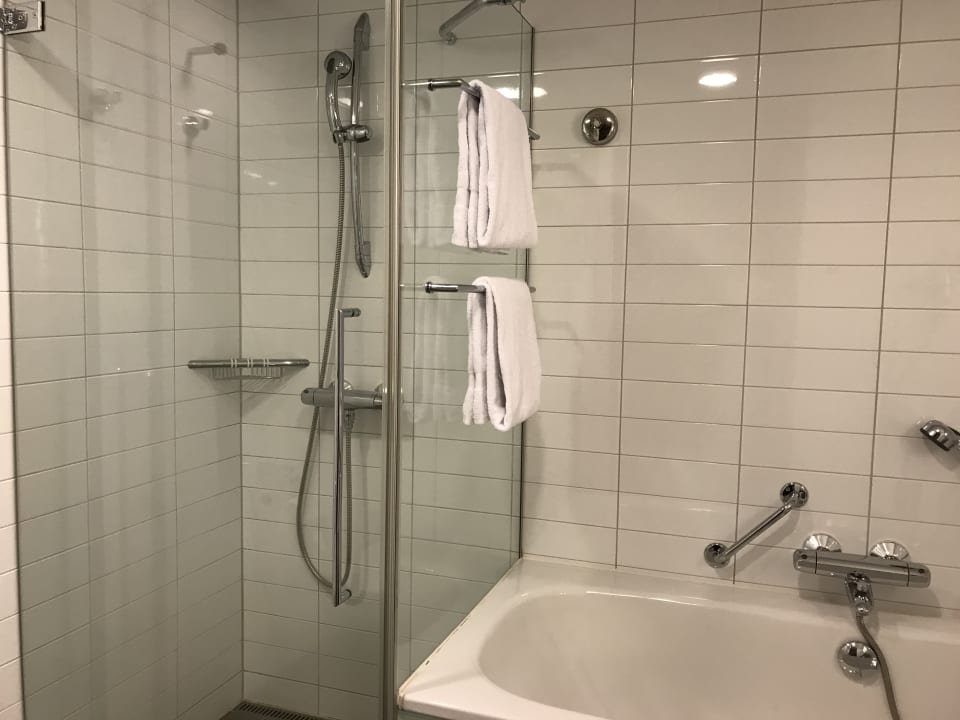 Zimmer Hilton Helsinki Airport