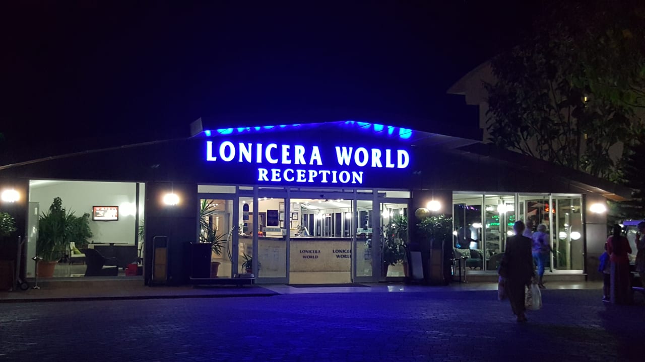 Außenansicht Lonicera Resort & Spa Hotel