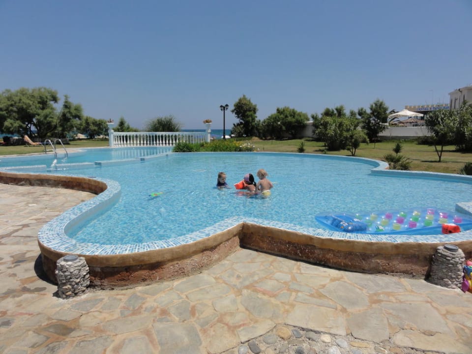 Grosser Kinderpool Orpheas Resort - Adults Only