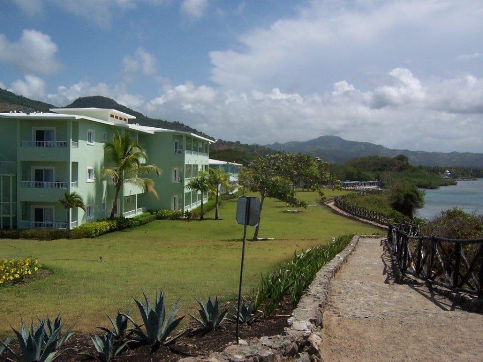 Bungalows Playabachata Hotel