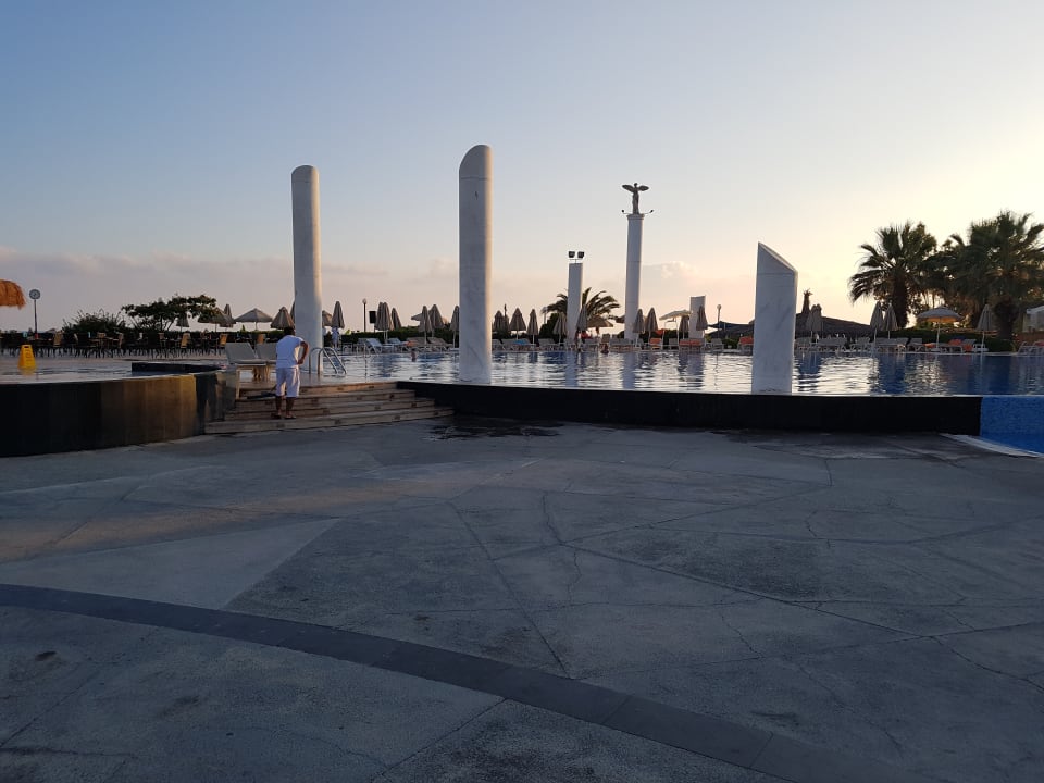 Pool Starlight Resort Hotel