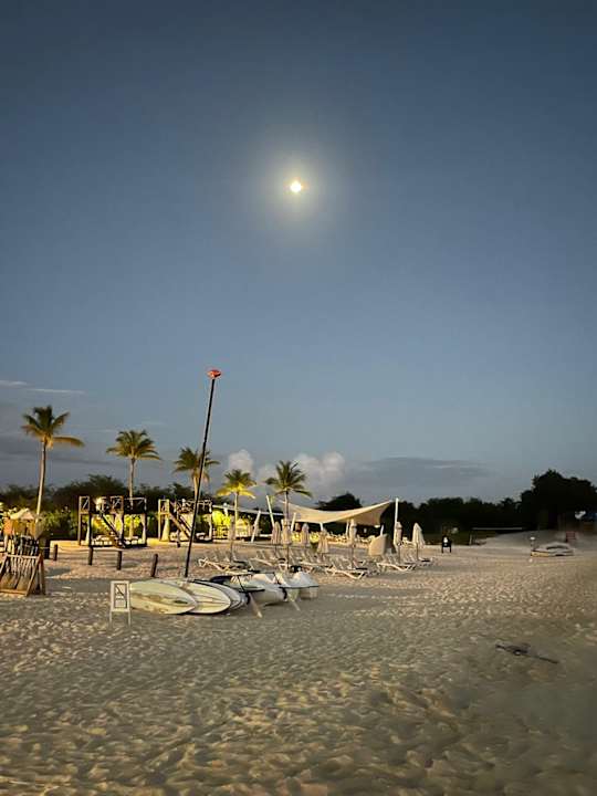 Strand Dreams Dominicus La Romana