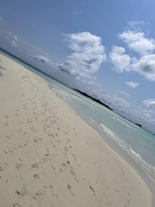 Strand Kuredu Island Resort & Spa