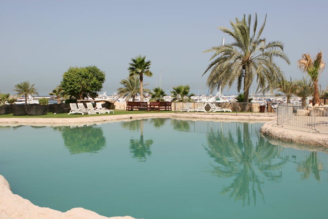 Pool Le Meridien Mina Seyahi Beach Resort & Waterpark