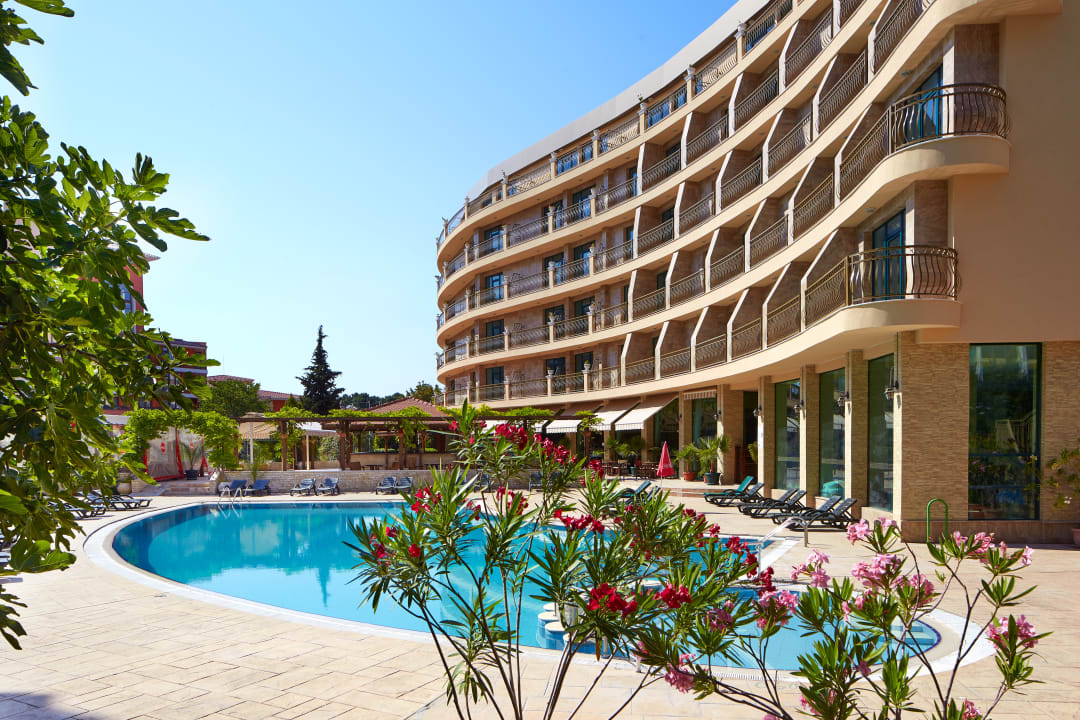 Außenansicht Hotel Mena Palace