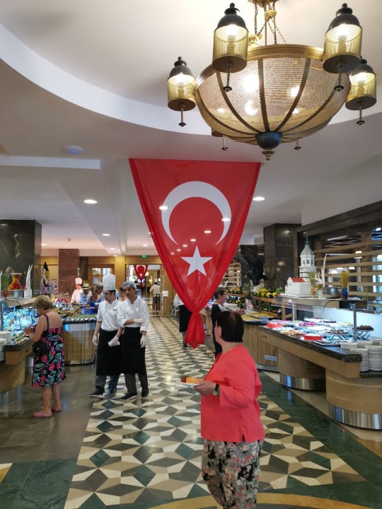 Gastro Alba Queen Hotel