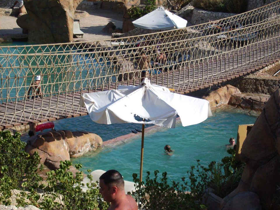 Sonnenschirm_3 Hotel Hauza Beach Resort