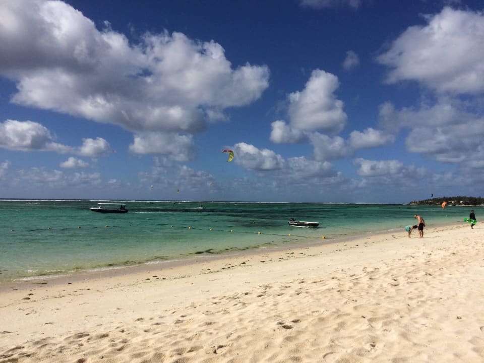 Strand Crystals Beach Resort Belle Mare, a member of Radisson Individuals