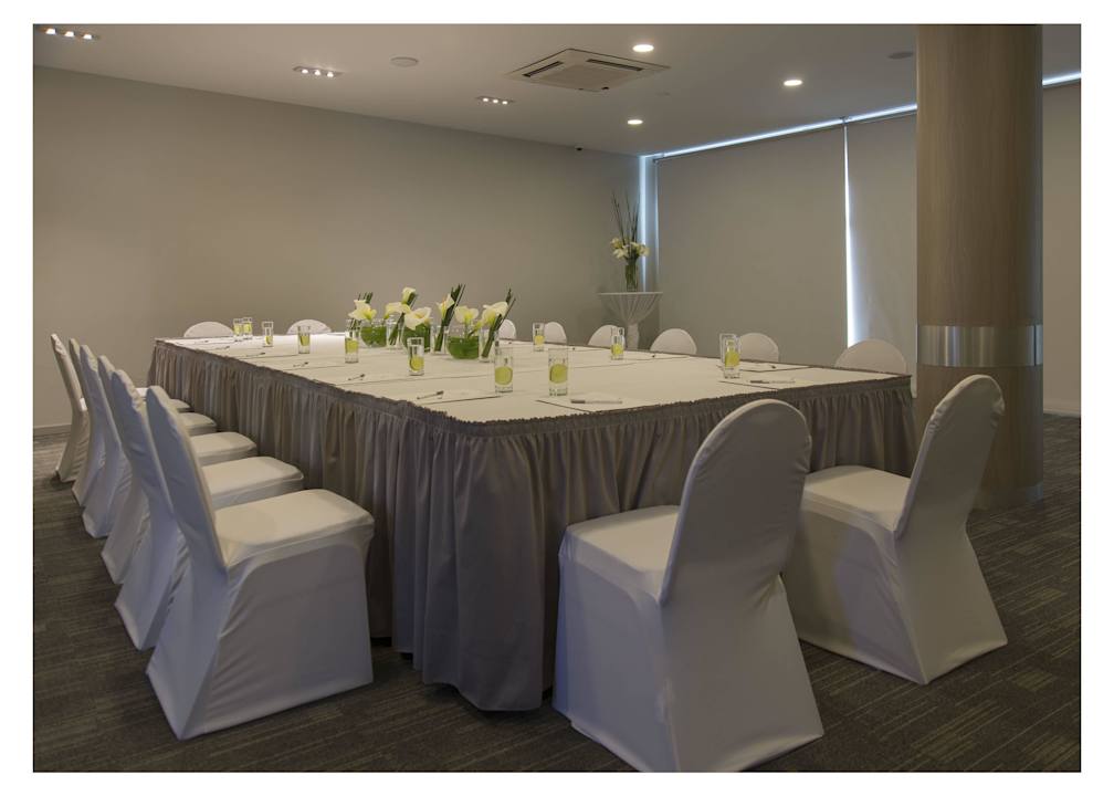 Meeting room Casa Grande Suites