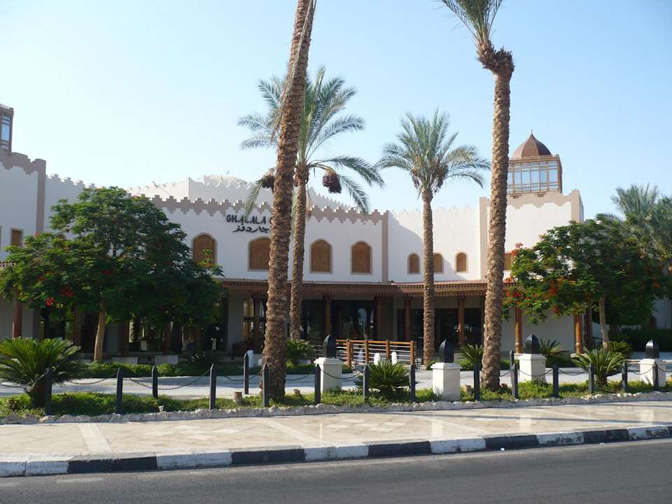 Das Hotel von außen Ghazala Gardens