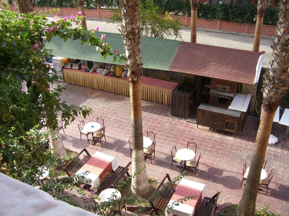 Die Poolbar Hotel Club Tess