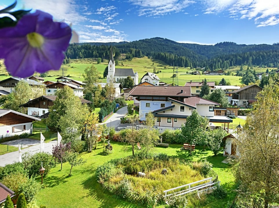 Ausblick Embacher Sporthotel