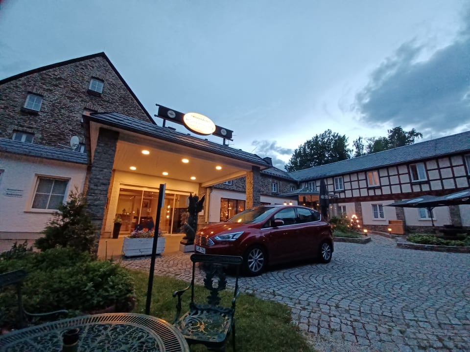 Außenansicht Sonnenhotel Hoher Hahn