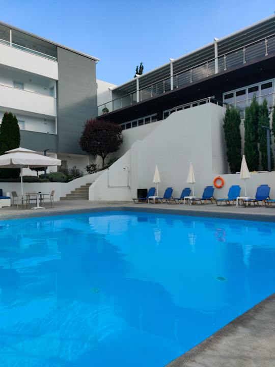 Pool Hotel Kriopigi