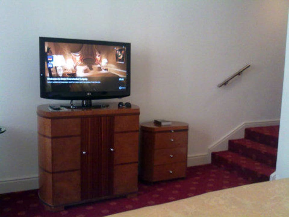 TV - Minibar Hotel Fürstenhof Leipzig