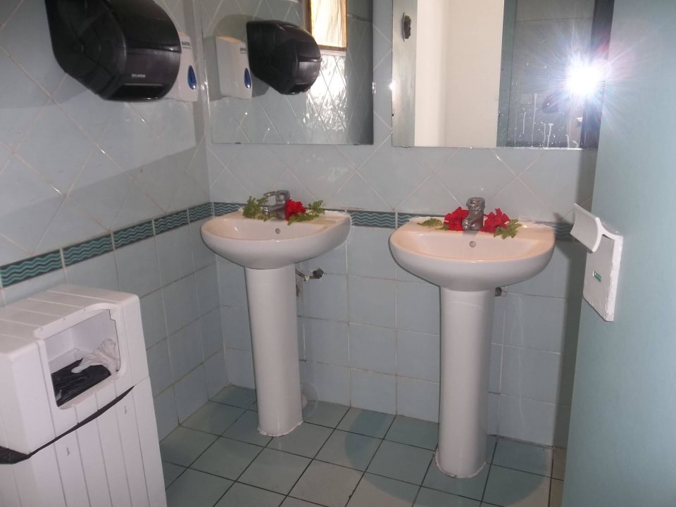 Baño de la piscina Meliá Península Varadero