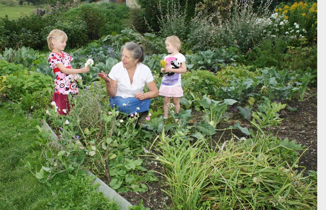 Im Garten Biobauernhof Walchengut