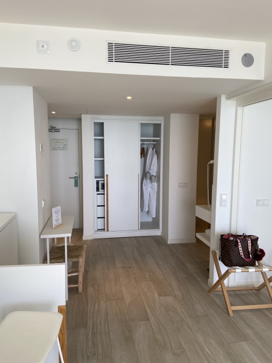 Zimmer Iberostar Waves Bahia de Palma