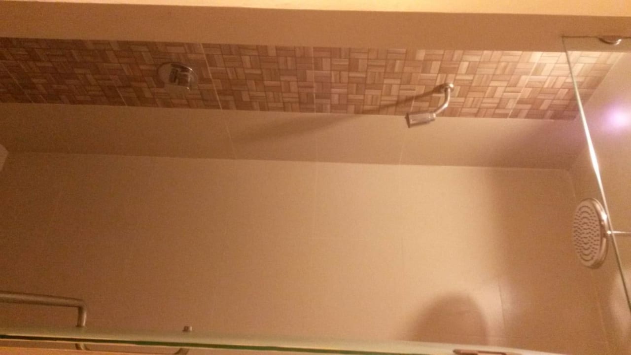 Zimmer - Dusche/Regendusche Hotel Rawai Palm Beach Resort