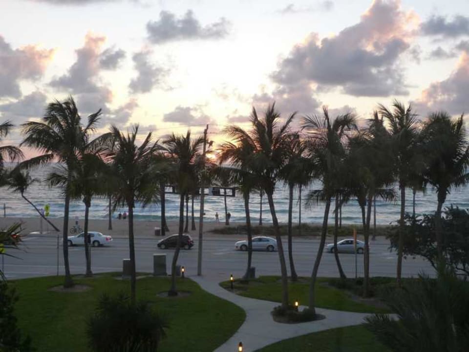 Kurz vor dem Sonnenaufgang Sonesta Fort Lauderdale
