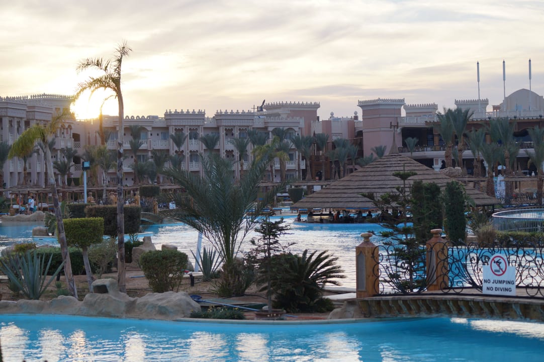Poolanlage Pickalbatros Palace Resort