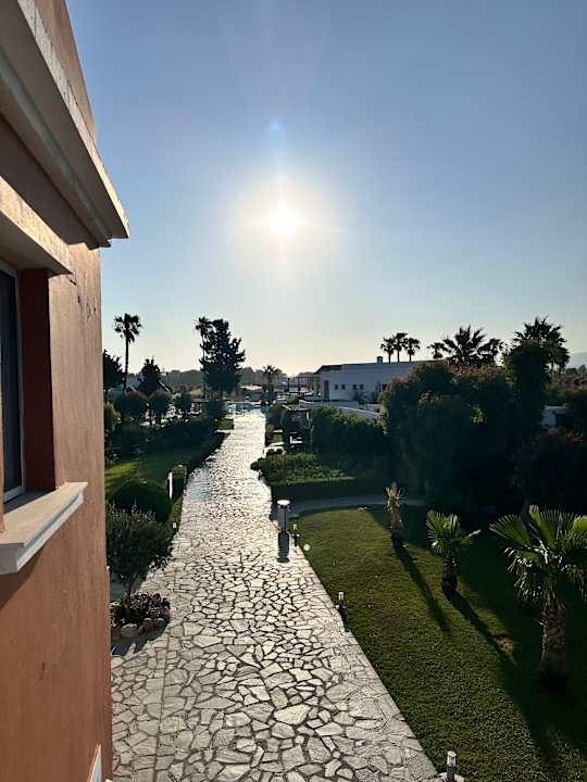 Gartenanlage Atlantica Marmari Beach