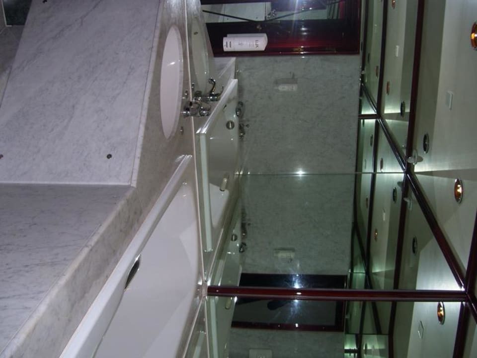 Bad/Badewanne Hotel Scandic Kramer