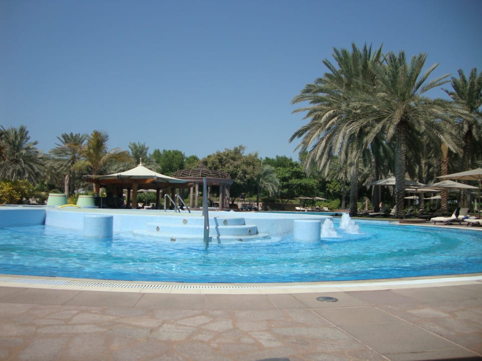 Pool Emirates Palace Mandarin Oriental